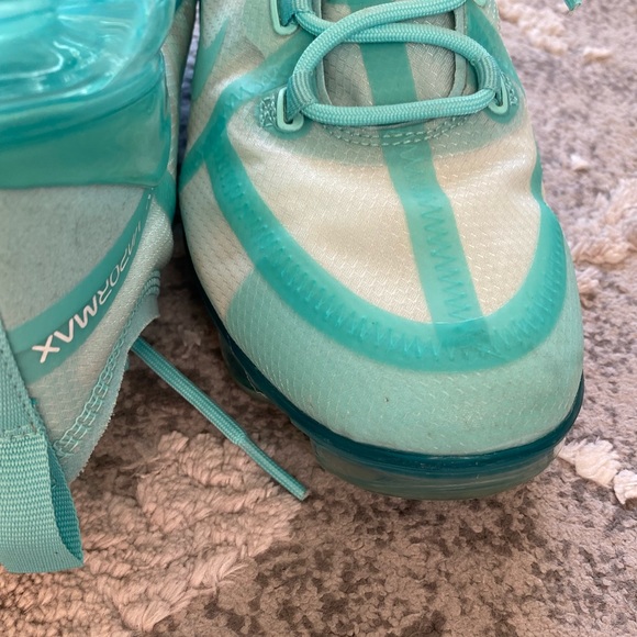 Nike VaporMax - Picture 7 of 10